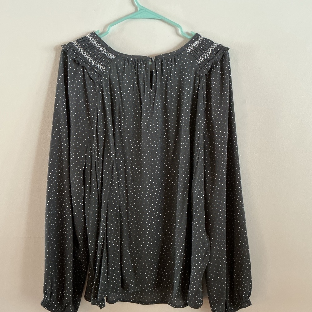 LOFT Black and White Patterned Blouse - Picture 2 of 2